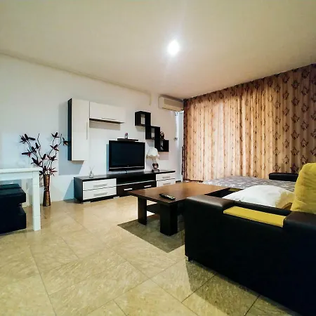 Apartament In Vila Regent